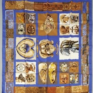 HERMÈS Silk Scarf - MINT Condition!!